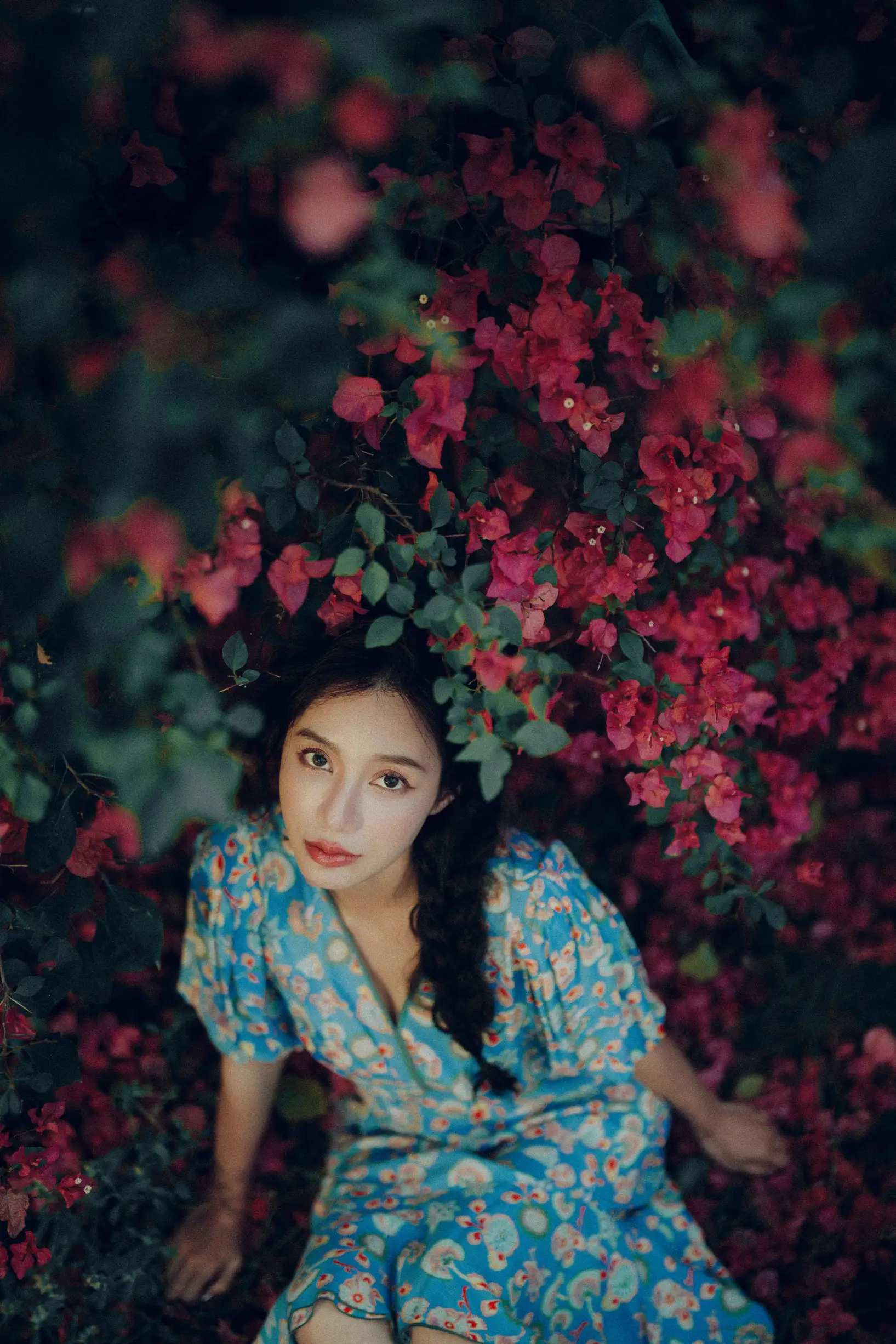 [YITUYU] 2022.06.25 Vol.1282 – Glowing hair, the goddess under the bougainvillea waterfall Classmate Shuwen#[55P]-52